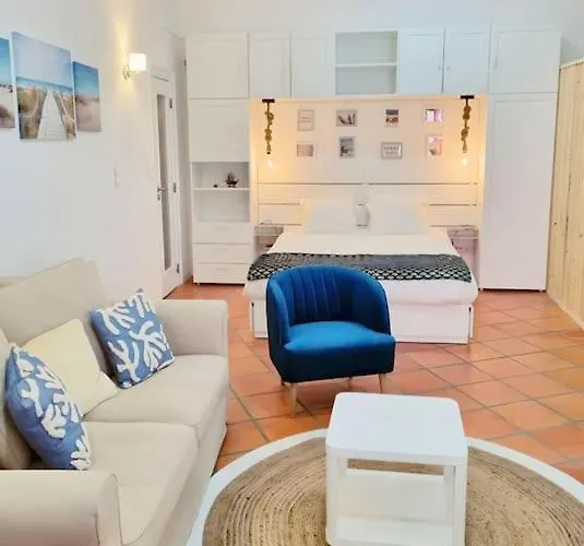 Spacieux Studio A Alfama, A Deux Pas Du Chateau