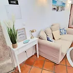 Spacieux Studio A Alfama, A Deux Pas Du Chateau